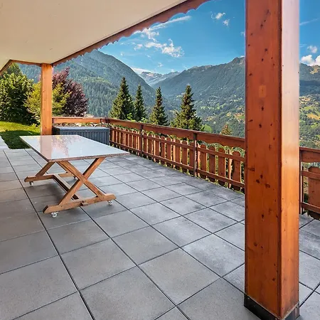 Paisible Cheminee, Terrasse, Jardin, Vue Epoustouflante Apartament