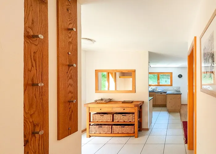 Paisible Cheminee, Terrasse, Jardin, Vue Epoustouflante アパート