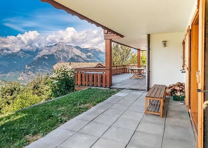 Paisible Cheminee, Terrasse, Jardin, Vue Epoustouflante アパート *