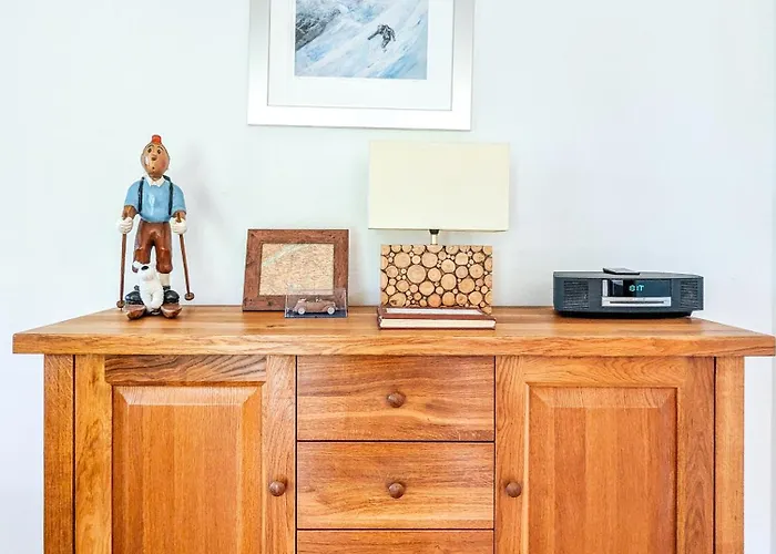 Paisible Cheminee, Terrasse, Jardin, Vue Epoustouflante アパート