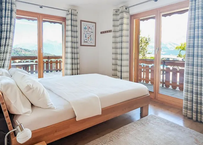 Paisible Cheminee, Terrasse, Jardin, Vue Epoustouflante ヴェゾナ