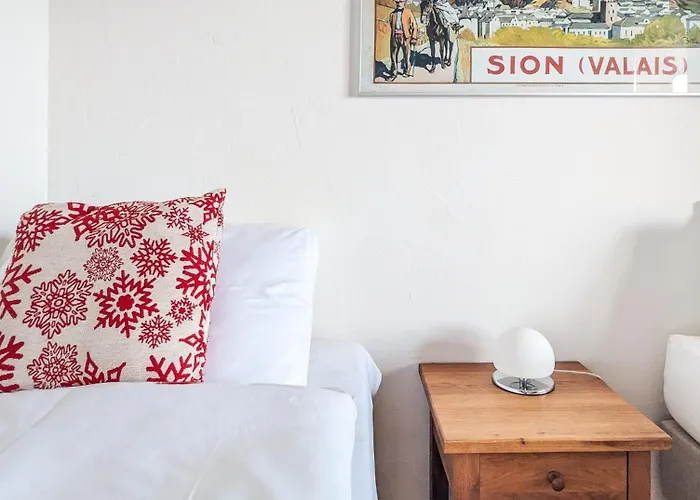 Paisible Cheminee, Terrasse, Jardin, Vue Epoustouflante アパート *